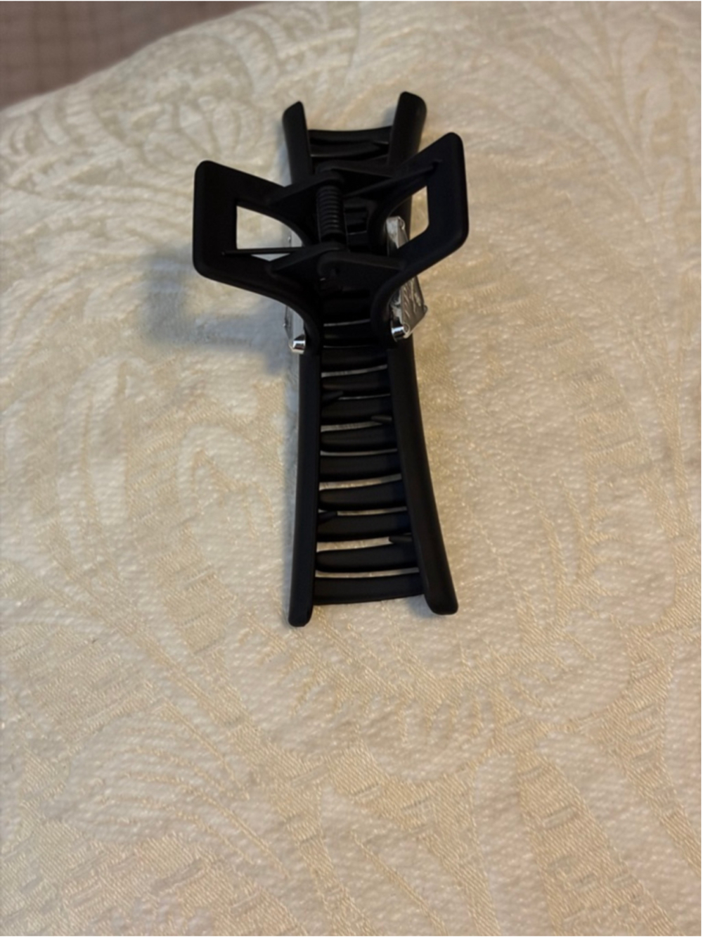 Women's Black Silver Logo Hair Claw Clip Large Size, New - Picture 4 of 5